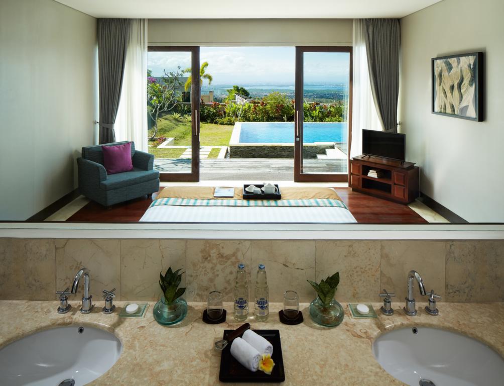 Sun Island Suite & Spa Goa Gong Kuta  Room photo